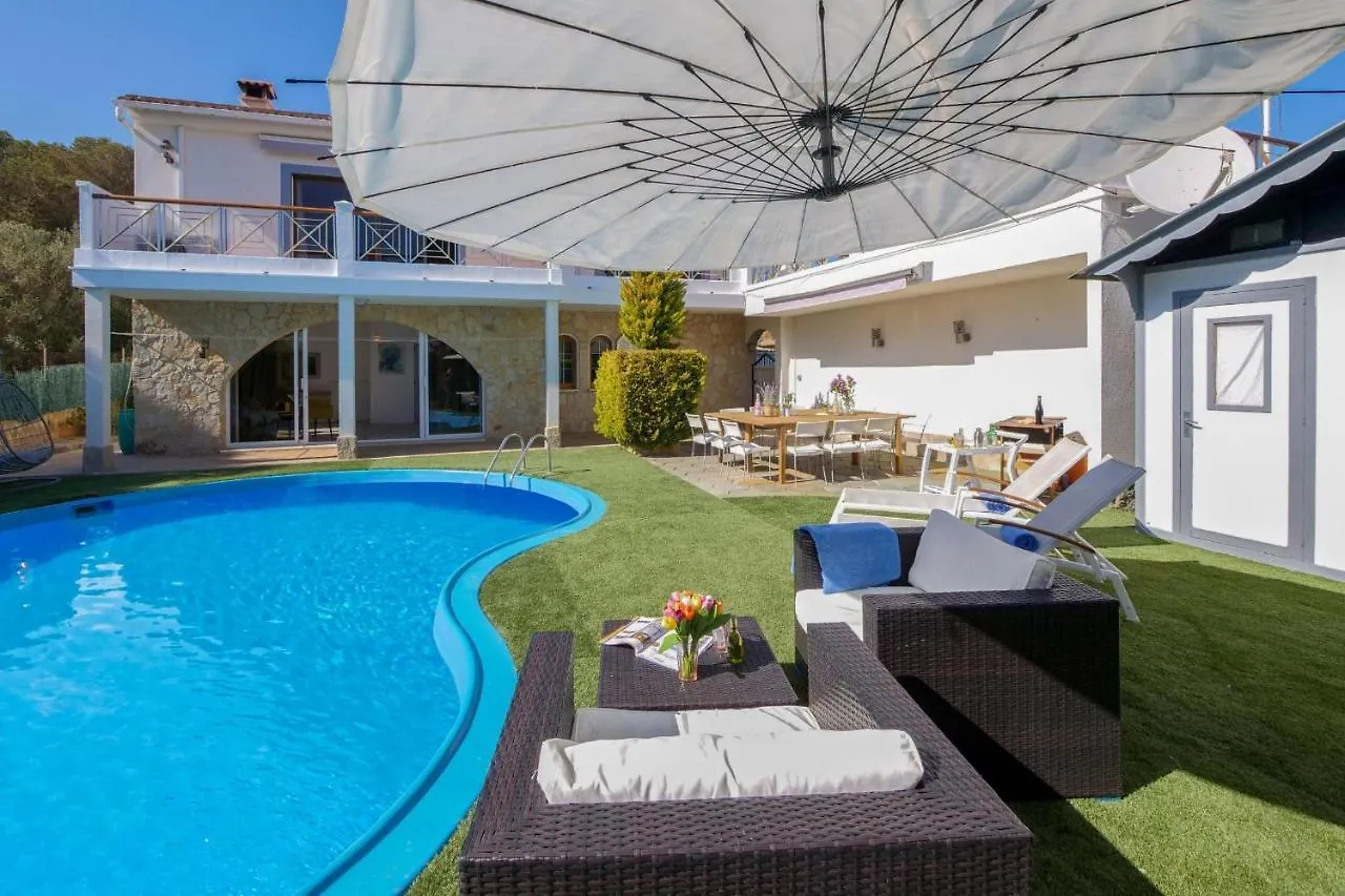 Holiday home Villa Tres Palmeras Felanitx Spain